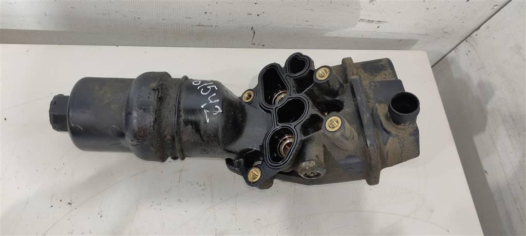 корпус масляного фильтра Volkswagen Passat B6 2006, 2.0 л., TFSI, бензин, седан, 06F115397F, BPG, BPY, BPJ, BWE, 06F115397J, 06F115397H, AXX, BWA, BWT, BGB, BUL, BYK, BYD - фото №1