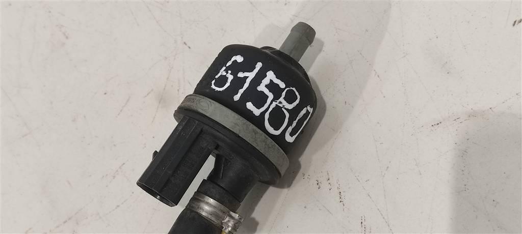 клапан вентиляции топливного бака Volkswagen Passat CC 1 поколение 2010, 3.6 л., бензин, седан, BVZ, 06D133517B, BVY, BLY, BVX, 06D133517C - фото №1