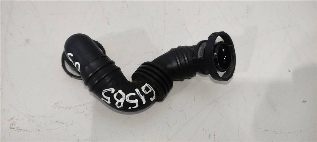 патрубок (трубопровод, шланг) Volkswagen Passat B6 2007, 2.0 л., бензин, седан, 06F103212D, . - фото №1