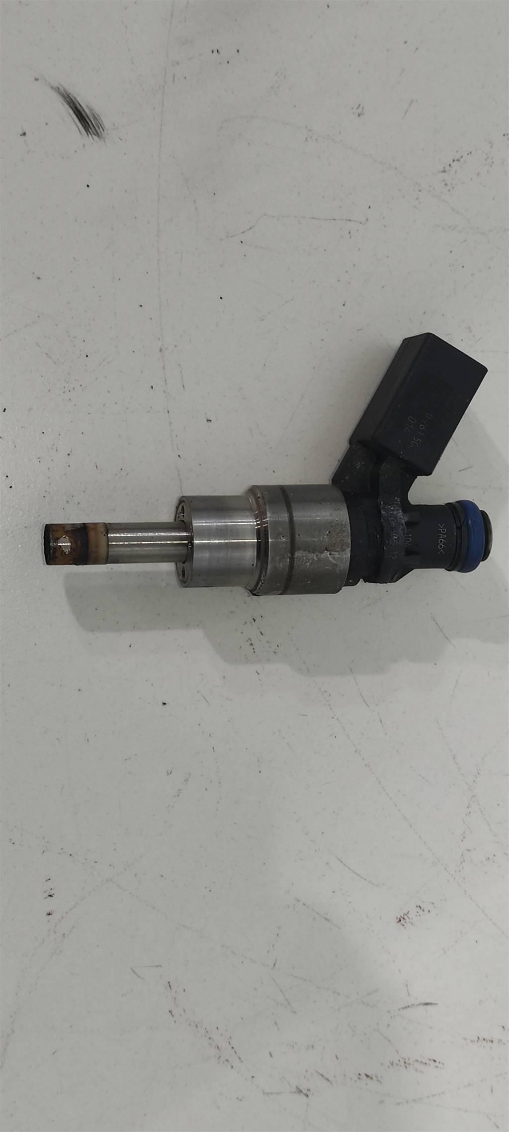 форсунка Volkswagen Passat B6 2006, 2.0 л., бензин, 06F906036, BVY, BLR, BLX, AWX, BVX, . - фото №1