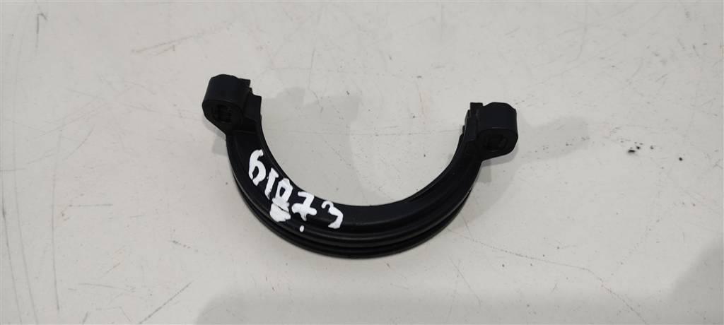 Скоба Volkswagen Passat B7 2013, 1.4 л., TFSI, бензин, универсал, 03C145643, 03C145853, . - фото №1