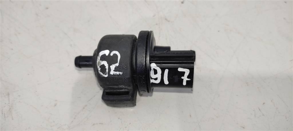 клапан вентиляции топливного бака Volkswagen Passat CC 1 поколение 2010, 3.6 л., бензин, седан, BVZ, 06D133517B, BVY, BLY, BVX, 06D133517C - фото №1