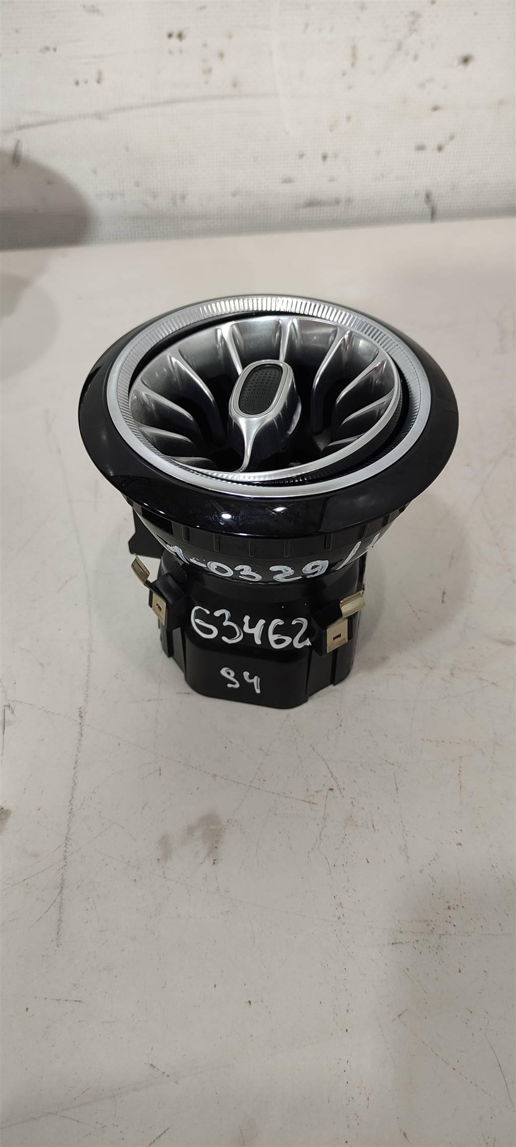 дефлектор обдува салона Mercedes-Benz E-Класс W213/S213/C238/A238 2018, бензин, седан, ., A2388300000 - фото №1