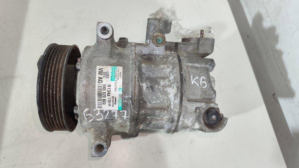 компрессор кондиционера Volkswagen Passat B7 2013, 2.0 л., TDi, дизель, седан, 1K0820859P, 1K0820803S, 1K0820859F, 1K0820803L, 1K0820803N, 1K0820859S, 1K0820803F, 5N0820803C, 1K0820859M, 1K0820859E, 1K0820803P, 5N0820803A, 1K0820859T, 1K0820859C, 5Q0820803E, 5N0820803, 5N0820803H, 890632, 1K0820803C, 1K0820859D, 1K0820803E, 5K0820803H, 1K0820808DX, 1K0820808FX, 5K0820803J, 1K0820803QX, 1K0820808A, 1K0820808BX, 1K0820859H, 1K0820859N, 5K0820803, 5K0820803C, 5K0820803E, 5K0820803G, 5K0820803L, 5Q0820803J, 5Q0820803N, 5Q0820803R, 8J0260805A, 699357 - фото №1