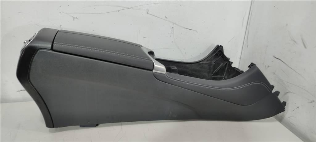 подлокотник Mercedes-Benz E-Класс W213/S213/C238/A238 2017, дизель, купе, ., A2136801600 - фото №1