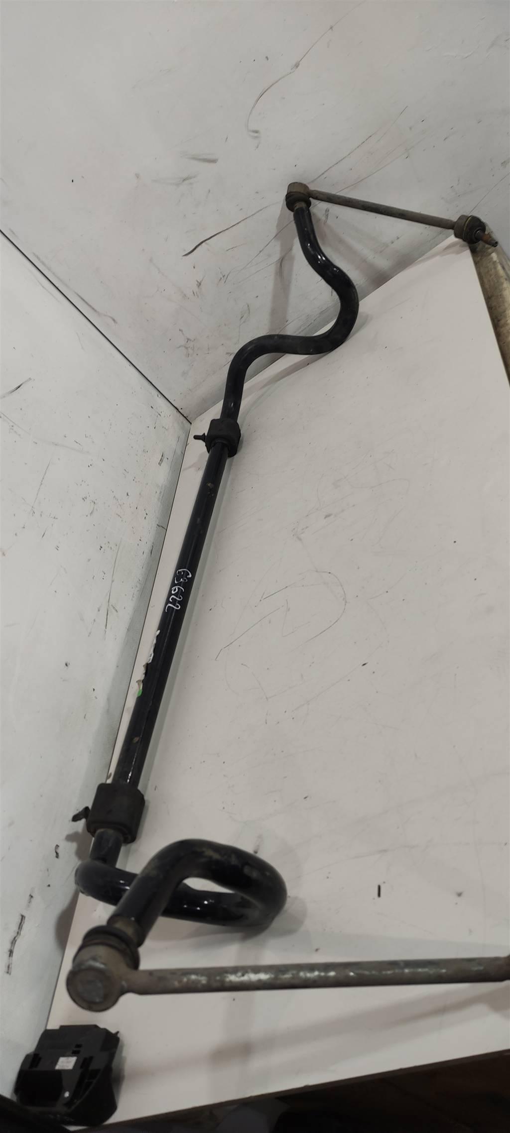 стабилизатор подвески передний Mercedes-Benz GLC-Класс X253/C253 2017, TDi, дизель, внедорожник 5 дв., ., A2533230265 - фото №1