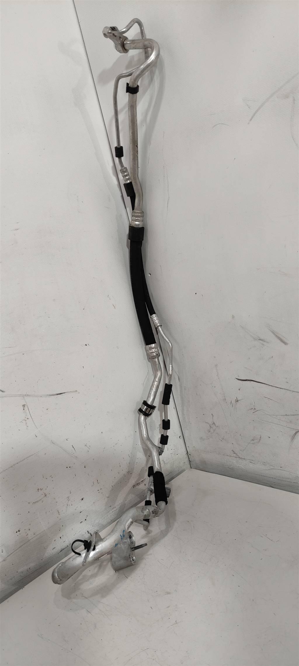 трубка кондиционера Mercedes-Benz E-Класс W213/S213/C238/A238 2017, бензин, седан, ., A2138307602 - фото №1