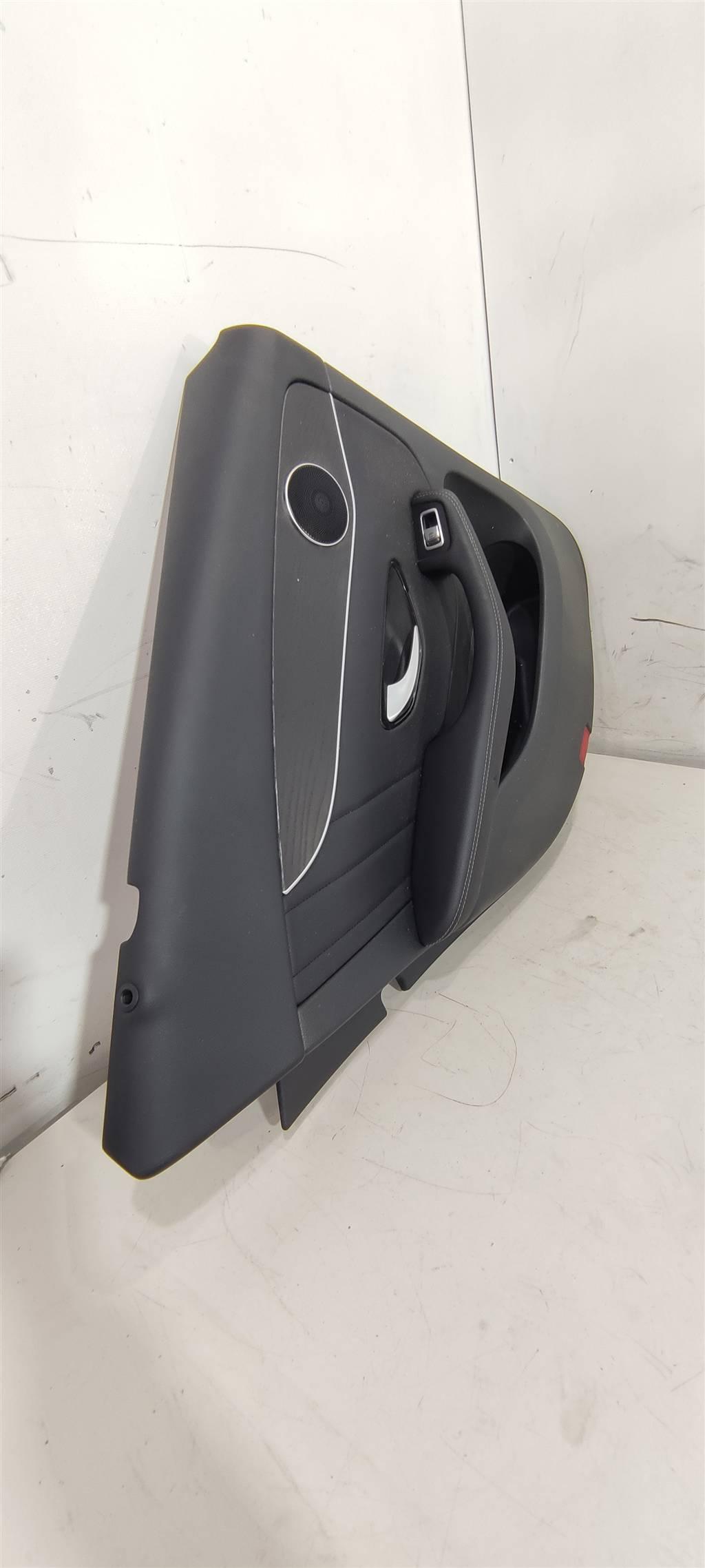 обшивка двери задняя левая Mercedes-Benz GLC-Класс X253/C253 2017, 2.1 л., TDi, дизель, внедорожник 5 дв., ., A2537303901 - фото №1