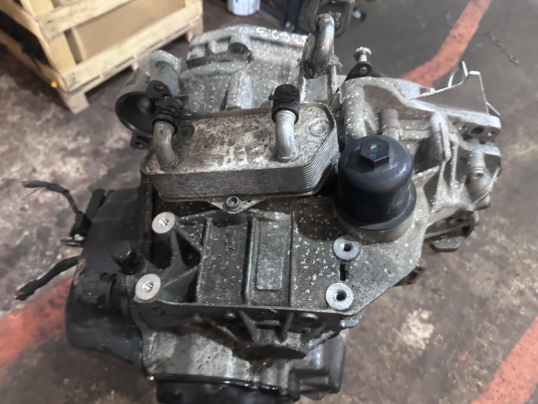 КПП автоматическая (АКПП) Volkswagen Sharan 2 поколение 2012, 1.4 л., бензин, BMY, CAV, BWK, CAVA, NJF, JBT, JPS, KDC, KNF, KPY, LRC, LTQ, NLS, PBJ - фото №1