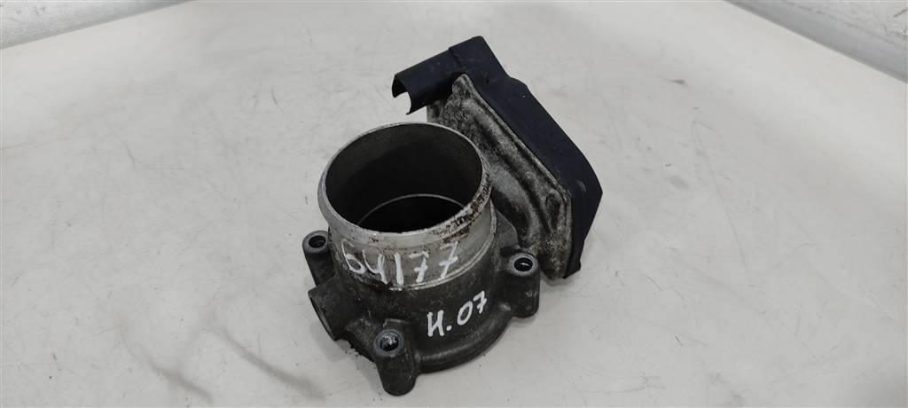 заслонка дроссельная Volkswagen Passat B7 2013, 2.0 л., бензин, седан, 06F133062E, 06F133062G, 06F133062J, 06F133062Q, BPY, AXX, BWA, 06F133062T, 06F133062AG - фото №1