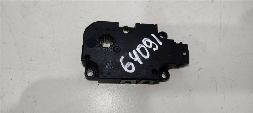 моторчик заслонки печки Mercedes-Benz E-Класс W213/S213/C238/A238 2017, 2.1 л., CDi, дизель, купе, ., T1002128B - фото №1