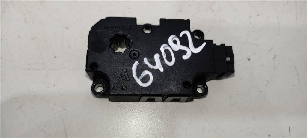 моторчик заслонки печки Mercedes-Benz E-Класс W213/S213/C238/A238 2017, 2.1 л., CDi, дизель, купе, ., T1002128B - фото №1