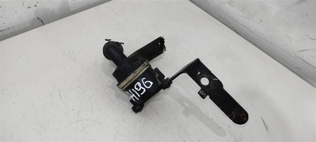 насос антифриза дополнительный Volkswagen Passat B7 2013, 2.0 л., TDi, дизель, седан, 5N0965561A, CBAA, CBAB, CBDC, CBBB, CJCB, CBAC, . - фото №1