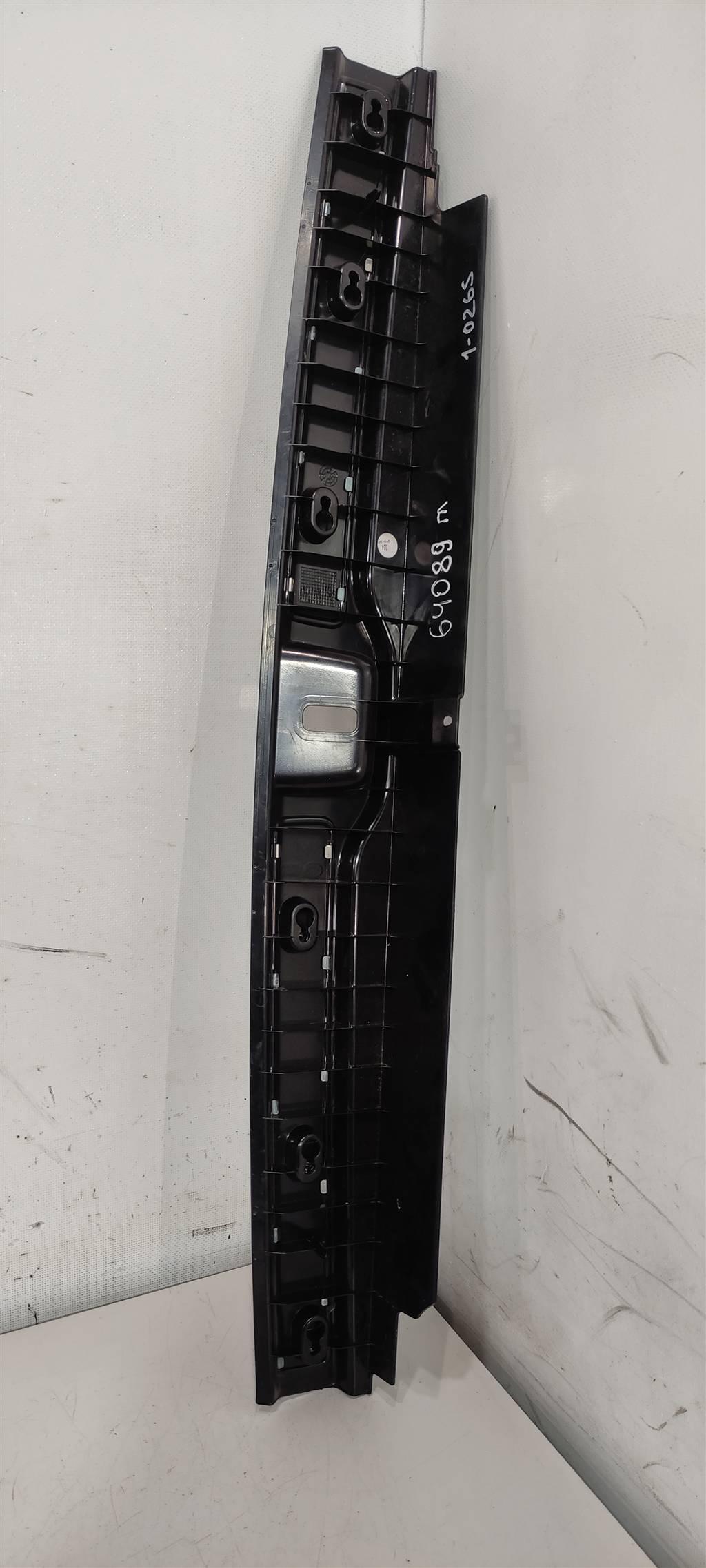 накладка внутренняя на заднюю панель кузова Mercedes-Benz GLC-Класс X253/C253 2017, 2.1 л., CDi, дизель, внедорожник 5 дв., ., A2536907801 - фото №1