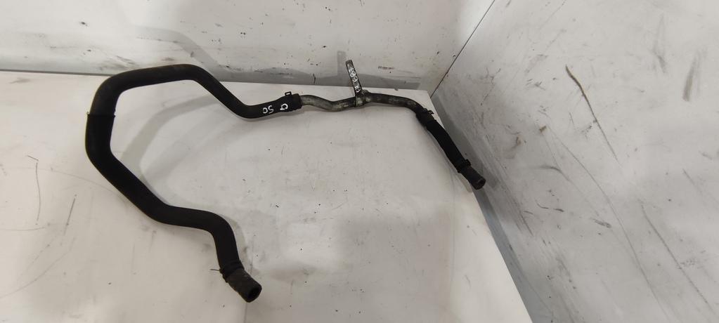 трубка охлаждающей жидкости Land Rover Discovery 4 поколение 2011, 2.7 л., дизель, внедорожник 5 дв., ., AR7Q9Y438AA - фото №1