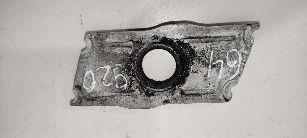 крепление форсунки Audi A4 B8/8K 2010, 3.0 л., TDi, дизель, седан, ., 059103113E, 059103113F, 059103113G - фото №1