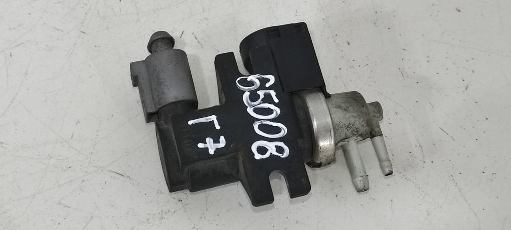 электромагнитный клапан Volkswagen Passat B6 2006, 2.0 л., TDi, дизель, седан, 8E0906627C, . - фото №1