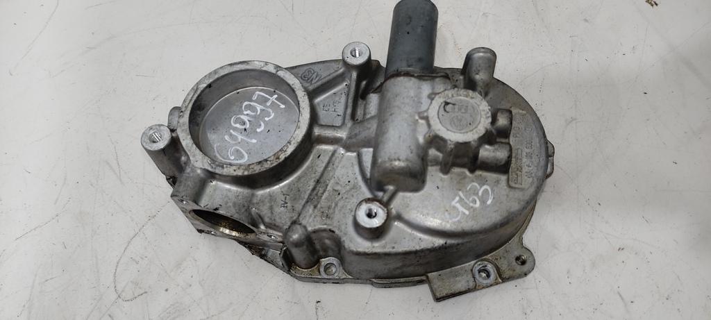 крышка распредвала Volkswagen Passat B6 2006, 2.0 л., бензин, седан, BVZ, 06F103530N, BVY, BLR, BLX, BLY, 06F103530D, BVX, 06F103530F - фото №1