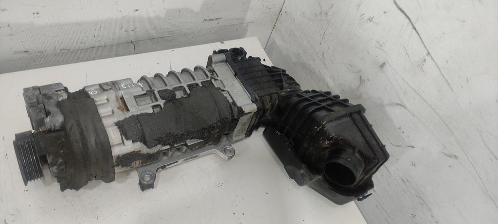 нагнетатель воздуха (компрессор) Volkswagen Passat B7 2013, 1.4 л., бензин, седан, BLG, BMY, 03C145601E, CDGA, CKMA, CTHD, CAVD, CNWA, CTKA, 03C145601C - фото №1