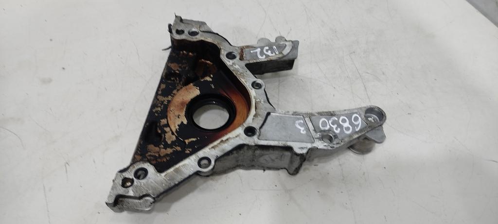 крышка двигателя передняя Volkswagen Passat B6 2006, 2.0 л., FSI, бензин, седан, BVY, BLR, BLY, 06D103153, AXW, AXX, BWA, 06D103153B, 06D103153C - фото №1