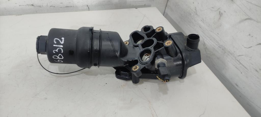 корпус масляного фильтра Volkswagen Passat B6 2006, 2.0 л., TFSI, бензин, седан, 06F115397F, BPG, BPY, BPJ, BWE, 06F115397J, 06F115397H, AXX, BWA, BWT, BGB, BUL, BYK, BYD - фото №1