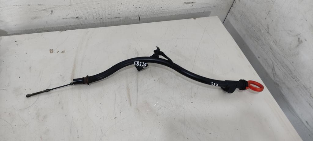 щуп двигателя Volkswagen Passat B6 2009, 2.0 л., TDi, дизель, седан, 03L103634J, 03L103634M, 03L115611T, 03L115611J, CFFA, CFFB, CFGB, CLLA, CFGC - фото №1