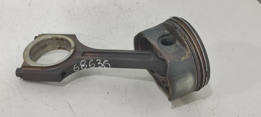 поршень Hyundai Sonata YF 2011, 2.4 л., бензин, седан, G4KC, . - фото №1