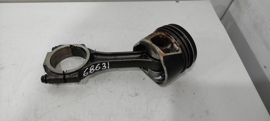 поршень Volkswagen Golf 6 поколение 2010, 2.0 л., TDi, дизель, хетчбэк 5 дв., CAH, CAG, CBA, CBB, CAGB, CAHA, CAHB, CBD, CAGA, CAGC - фото №1