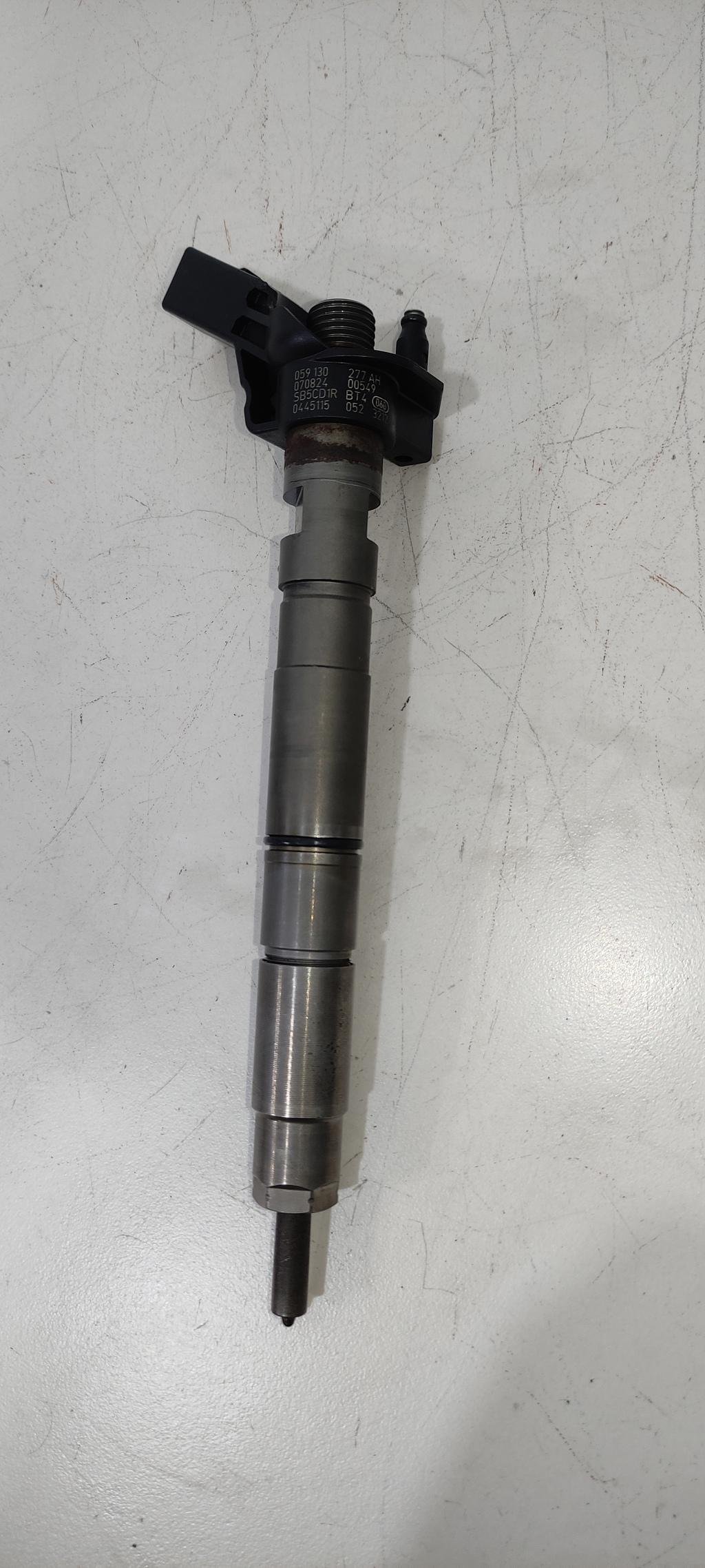 форсунка Audi Q7 4L 2006, 3.0 л., TDi, дизель, внедорожник 5 дв., BKS, ASB, BNG, BMK, BPP, BSG, BUG, ., 059130277AH, 0445115052, 059130277BD - фото №1