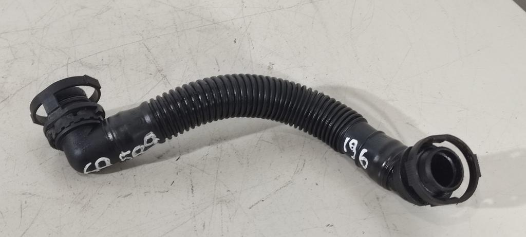 патрубок (трубопровод, шланг) Volkswagen Sharan 2 поколение 2012, 2.0 л., TDi, дизель, минивэн, 03L103493AE, . - фото №1