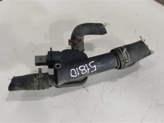 фланец (тройник) системы охлаждения Volkswagen Fox 3 поколение 2012, 1.9 л., TDi, дизель, седан, 038121132D, .