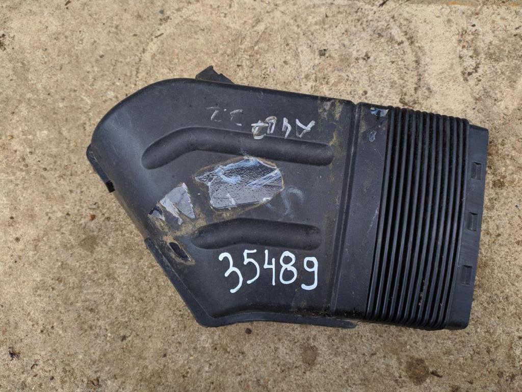 воздуховод Audi A4 B7 2006, 1.9 л., TDi, дизель, седан, 8E0129617D, BPG, ALT, AUK, BPJ, BWE, BFB, BWT, BKH, BGB, BUL, BYK, ALZ, ASB, BPP, BSG, BDG, BKN, . - фото №1