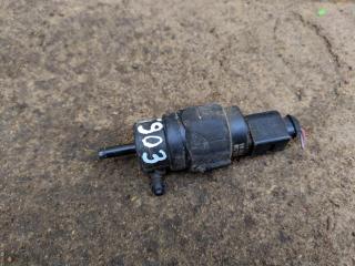 насос (моторчик) омывателя стекла Volkswagen Polo 3 поколение 1998, бензин, 8K5955647, 1K5955651