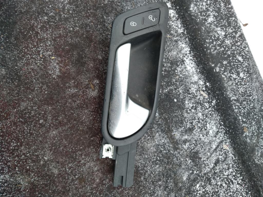 ручка внутренняя передняя правая Volkswagen Golf 5 поколение 2007, 2.0 л., бензин, хетчбэк 5 дв., 1K2837114, . - фото №1