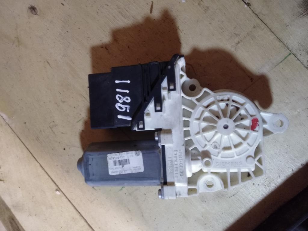 моторчик стеклоподъемника задний правый Volkswagen Passat B6 2006, 2.0 л., бензин, седан, 1K0959704Q, . - фото №1