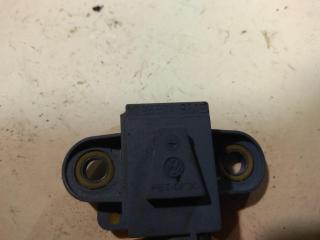 датчик удара Volkswagen Golf 5 поколение 2007, 2.0 л., бензин, хетчбэк 5 дв., 1K0955557A, .