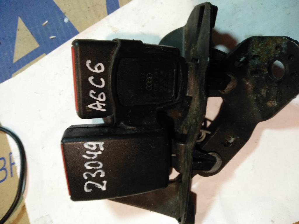 замок ремня безопасности Audi A6 4F/C6 2006, 3.2 л., бензин, седан, 4F0857739E, . - фото №1