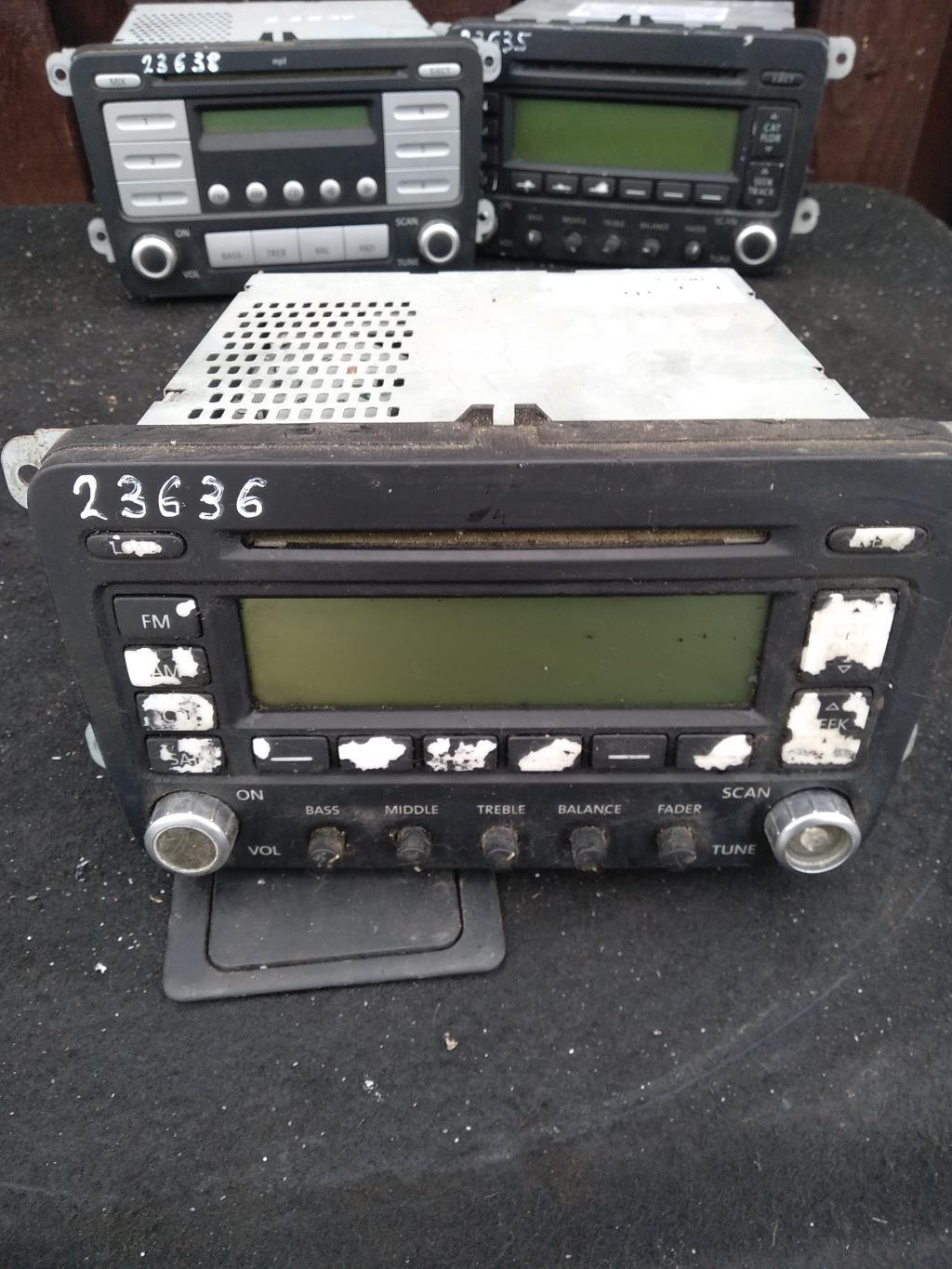 магнитола Volkswagen Passat B6 2007, 2.0 л., бензин, седан, 1K0035180, 1K0035180S, . - фото №1