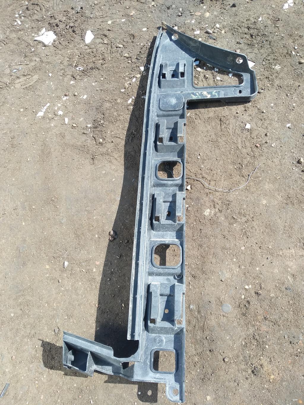 Крепление бампера заднего Volkswagen Passat B6 2007, 2.0 л., бензин, седан, 3C5807394, . - фото №1