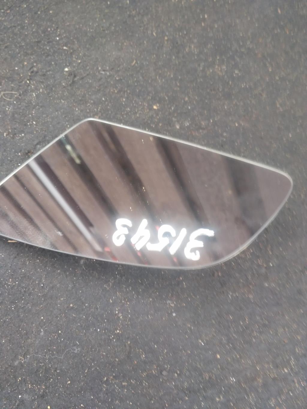 стекло зеркала наружного левого Audi A4 B6 2003, 1.8 л., бензин, седан, 8E0857535C, . - фото №1