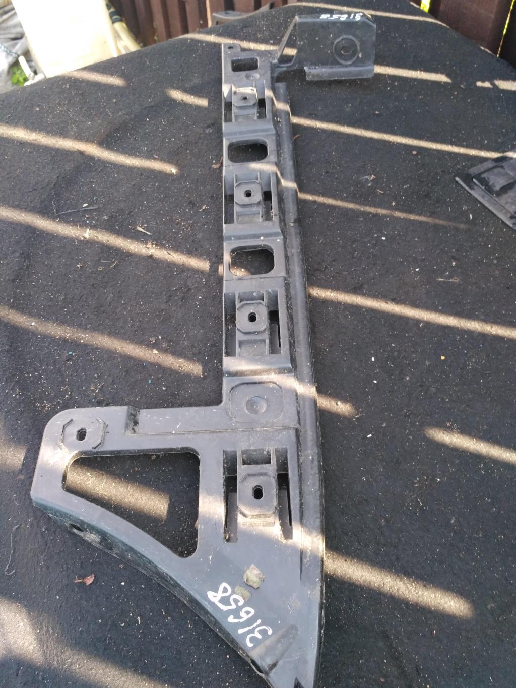 Крепление бампера заднего Volkswagen Passat B6 2007, 2.0 л., бензин, седан, 3C5807393, 3C5807393C, 3C5807393D, . - фото №1