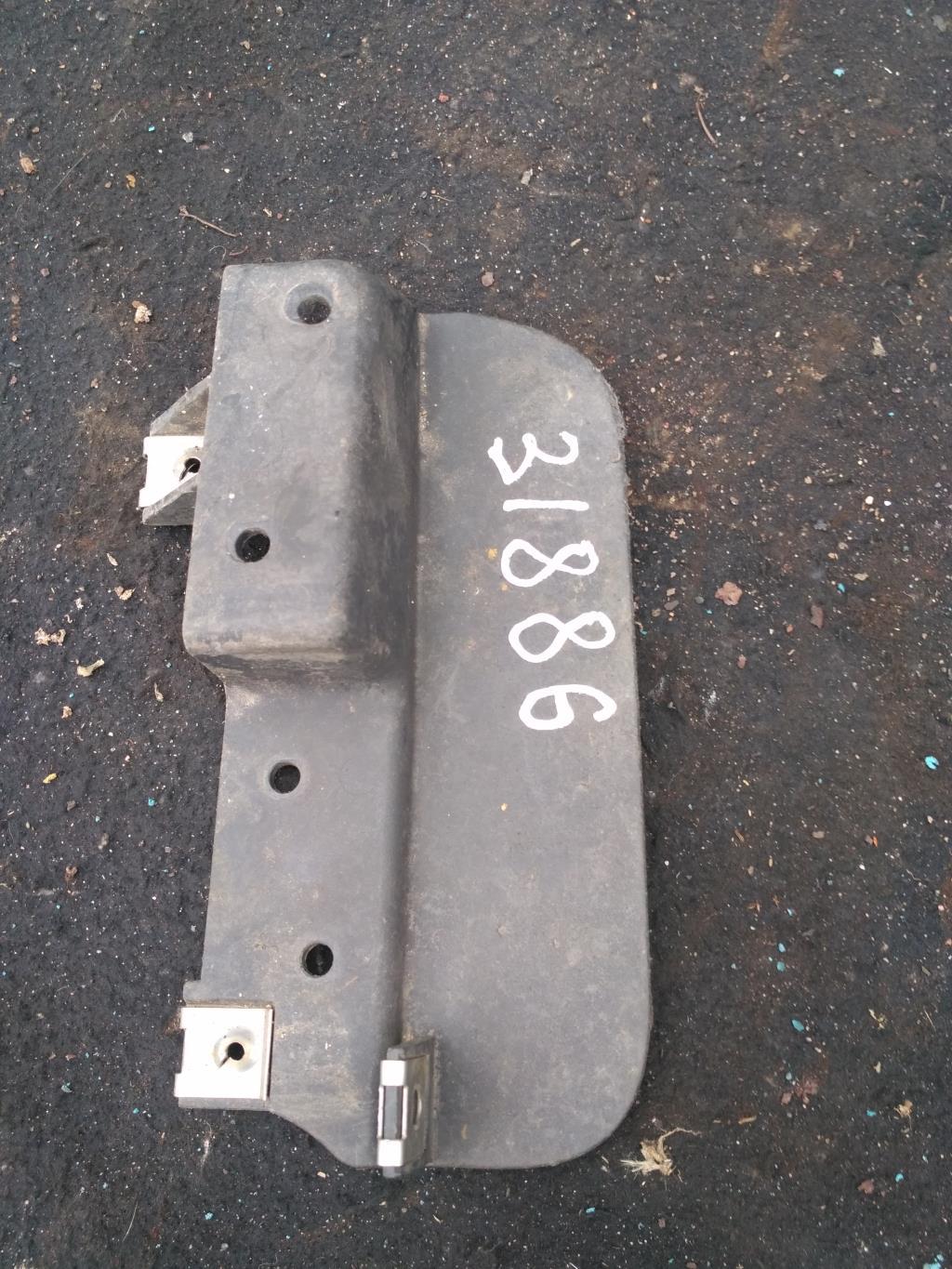 брызговик Audi A6 4F/C6 2006, 3.2 л., бензин, седан, 4F0853833, 4F0853833A, . - фото №1
