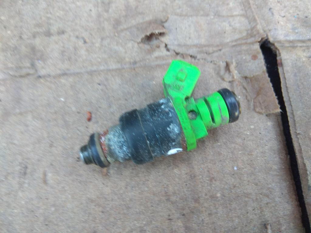 форсунка Audi A6 4B/C5 2000, 2.4 л., бензин, седан, 078133551BB, AGA, BDV, ALG, ACK, ALF, AMM, AJG, ASM, ABC, . - фото №1