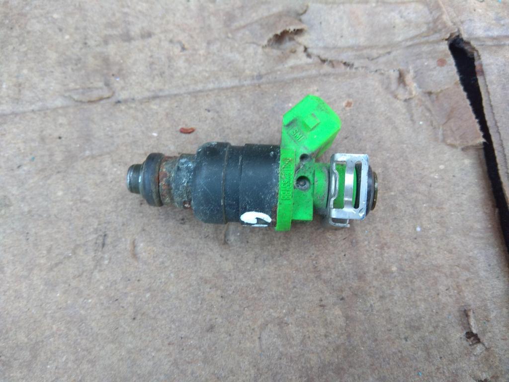 форсунка Audi A6 4B/C5 2000, 2.4 л., бензин, седан, 078133551BB, AGA, BDV, ALG, ACK, ALF, AMM, AJG, ASM, ABC, . - фото №1