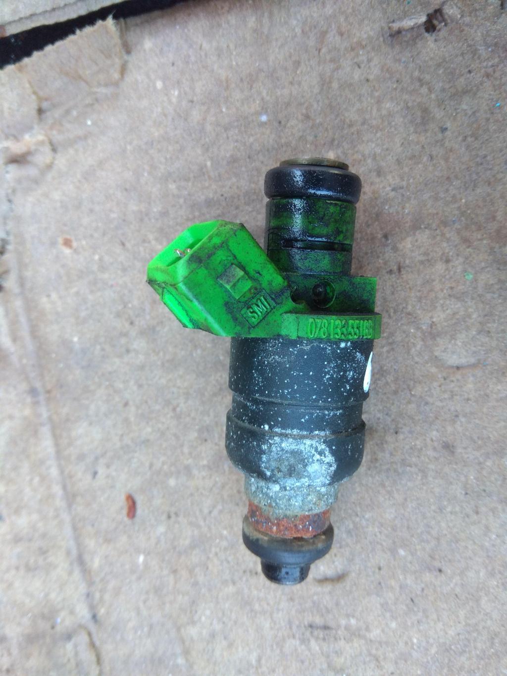 форсунка Audi A6 4B/C5 2000, 2.4 л., бензин, седан, 078133551BB, AGA, BDV, ALG, ACK, ALF, AMM, AJG, ASM, ABC, . - фото №1