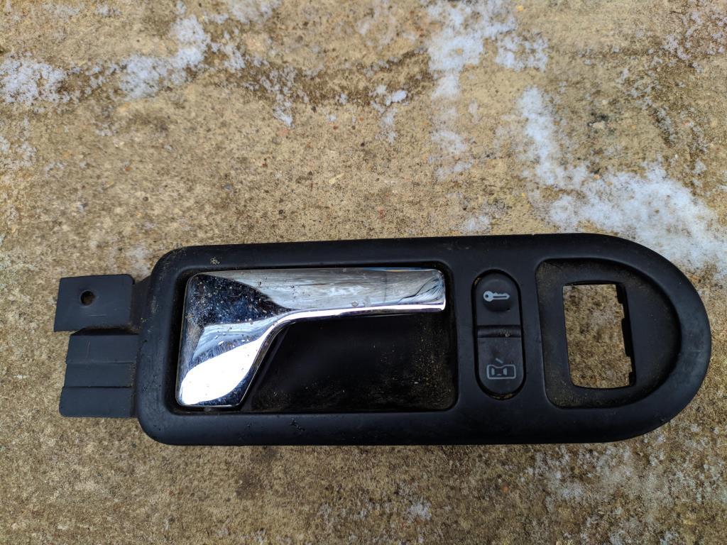 ручка внутренняя передняя правая Volkswagen Passat B5 1998, 1.6 л., бензин, седан, 3B1837114, 1J0962125A, . - фото №1