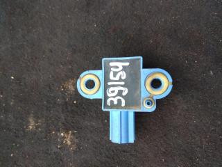 датчик удара Volkswagen Golf 5 поколение 2007, 2.0 л., бензин, хетчбэк 5 дв., 1K0955557A, .