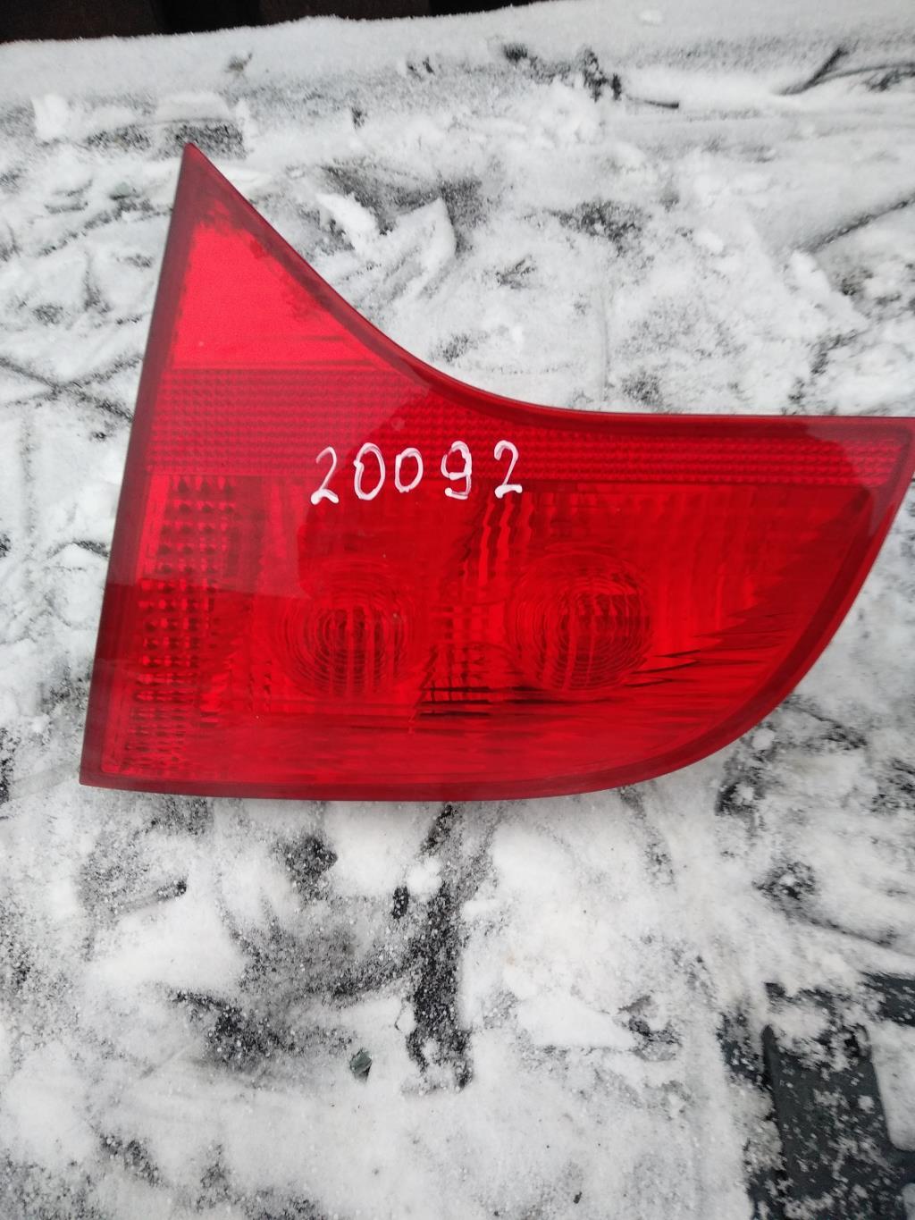 фонарь крышки багажника правый Audi A4 B7 2006, 2.0 л., бензин, универсал, 8E9945094, . - фото №1