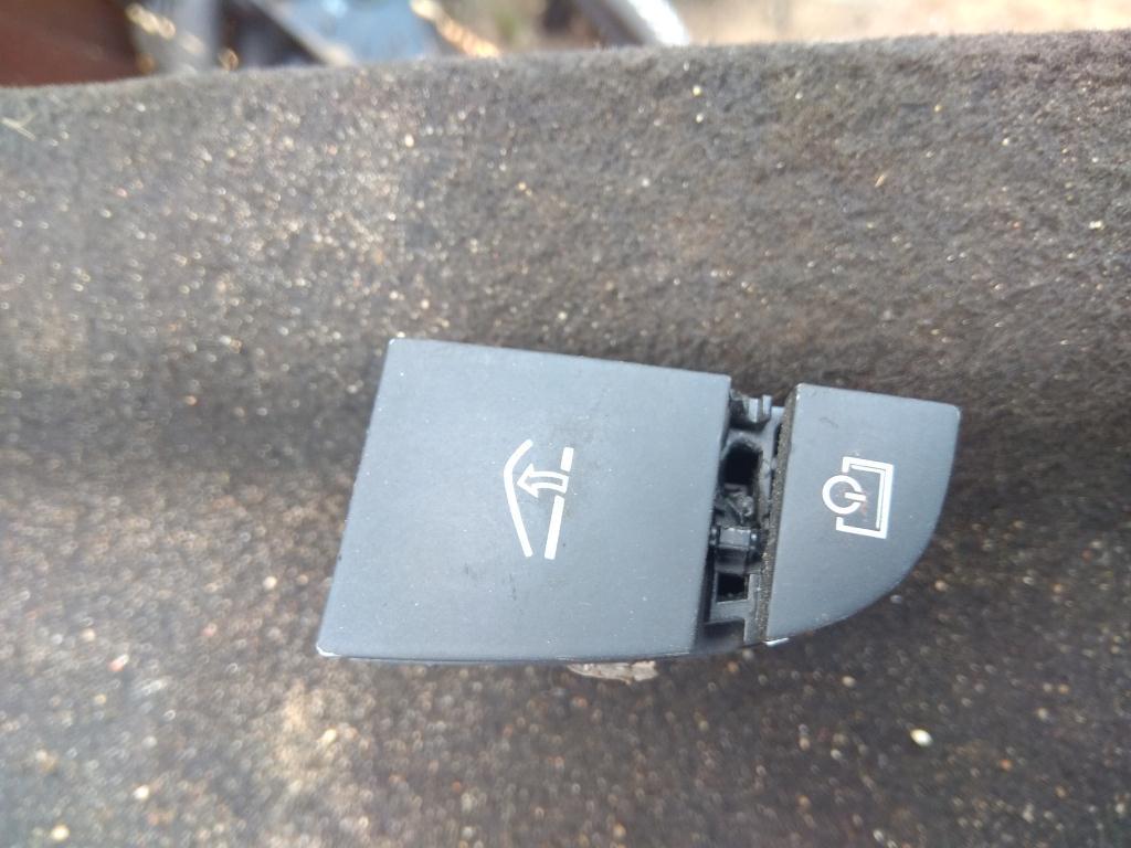 кнопка (выключатель) Audi A6 4F/C6 2006, 3.2 л., бензин, седан, 4F1927227A, 4F1927227, . - фото №1