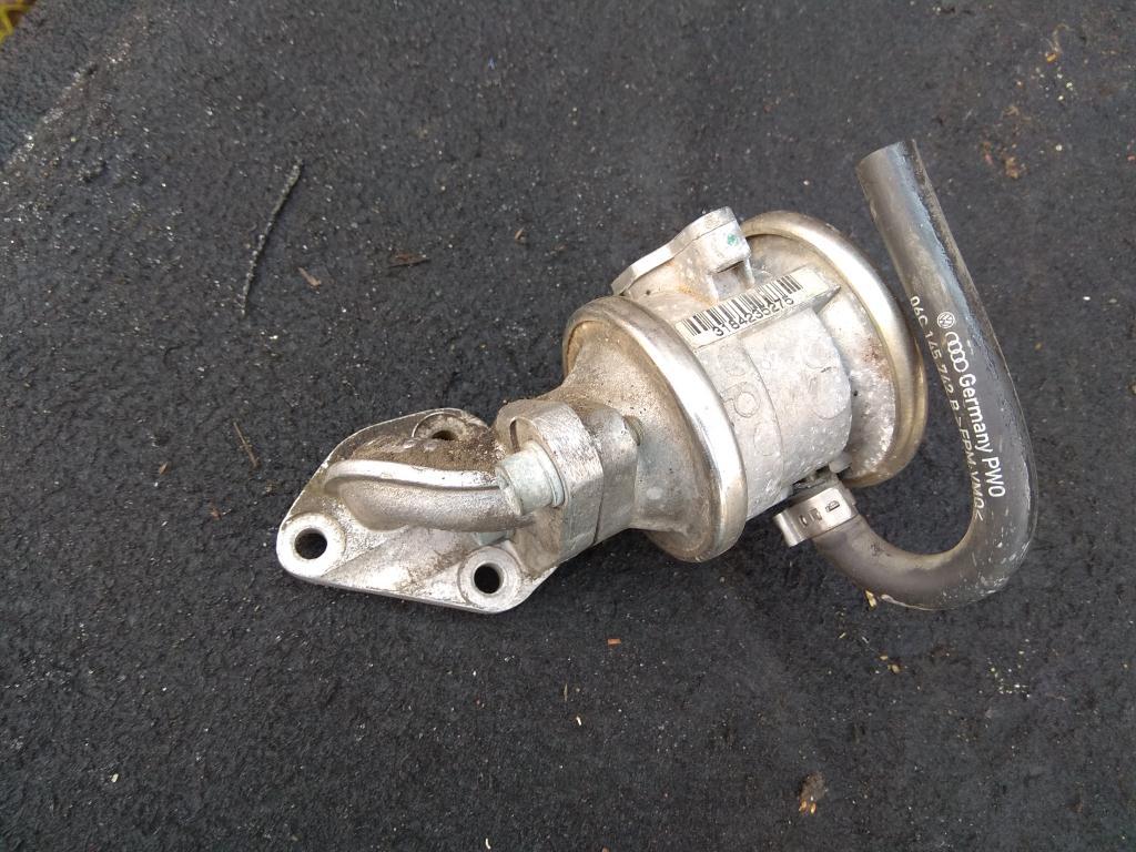 клапан EGR Audi A8 D2/4D 1996, 4.2 л., бензин, седан, 078131102F, AXQ, BDV, AMM, ASM, BHX, 078131102L, 078131102N, 078131102Q, 078131102T - фото №1